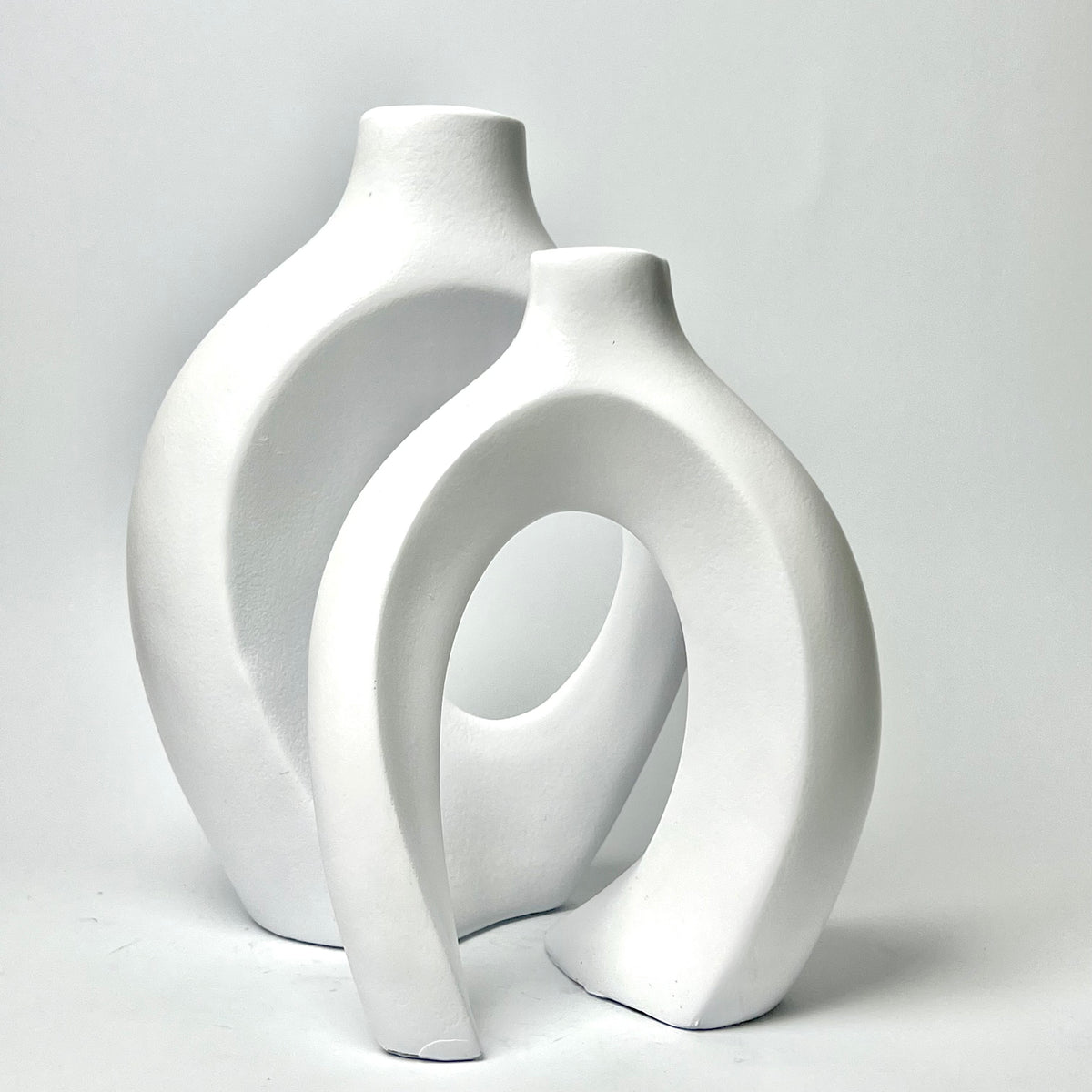 Modern Interlocking Ceramic Vase Set of 2 – Minimalist Matte Hollow Couple Vases