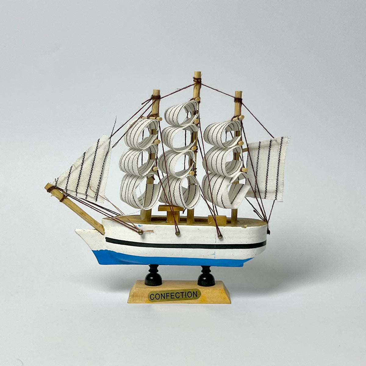 Vintage Sailing Ship Model – Nautical Decorative Boat